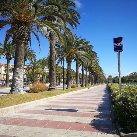 Apartment In Salou, Escaladei ภายนอก รูปภาพ