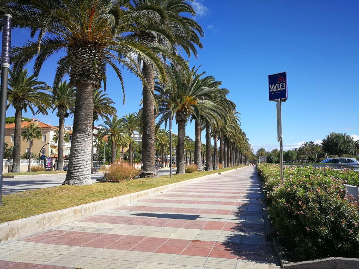 Apartment In Salou, Escaladei ภายนอก รูปภาพ
